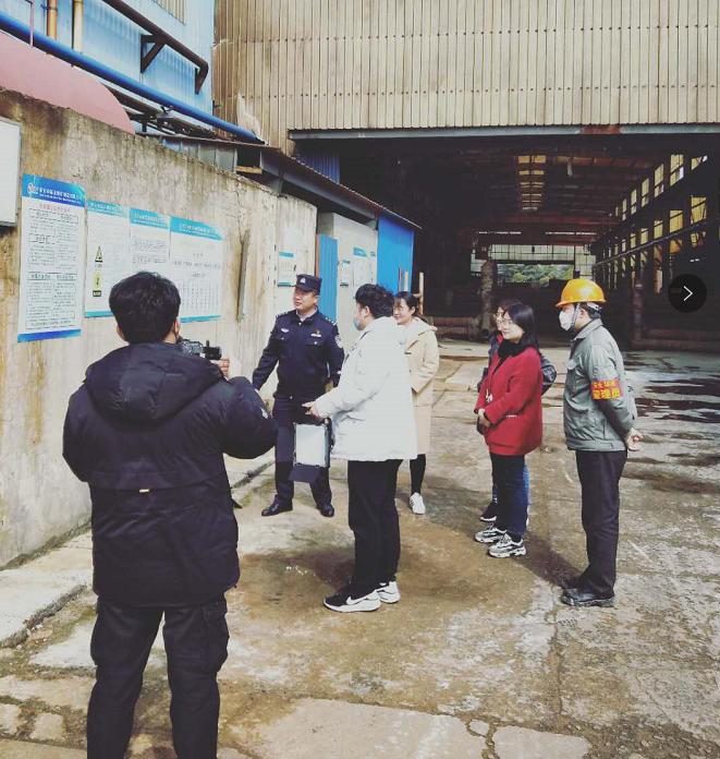 /15af1a0b2cc6ea9f34c388f62388864e.jpg 圖片4.jpg